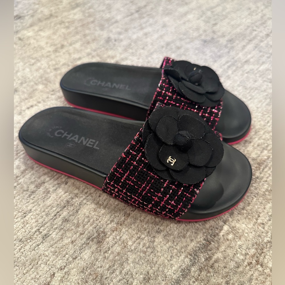 Chanel Tweed Camellia Sandal Slides Black/Pink sz 37 G32787